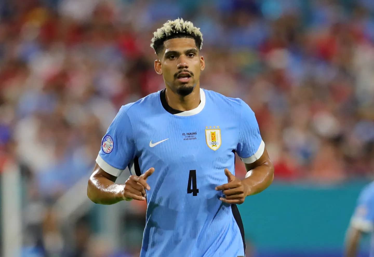 ¿Ronald Araújo al AC Milan?