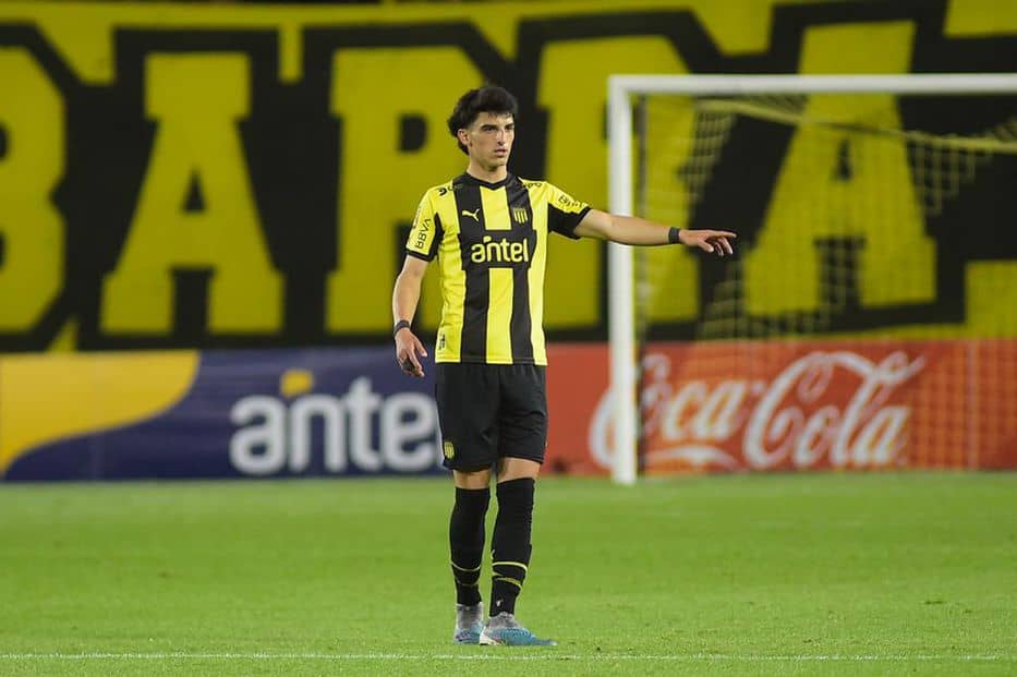 Andrés Madruga firma por el Manta FC