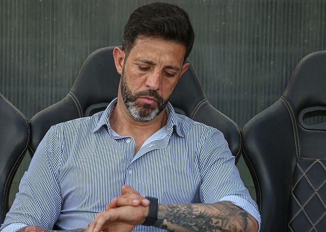 También Santa Fé. Jorge Bava DT codiciado en Colombia