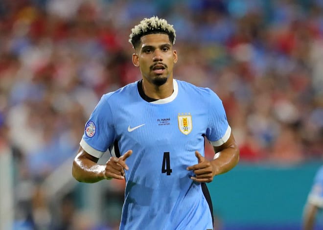 ¿Ronald Araújo al AC Milan?