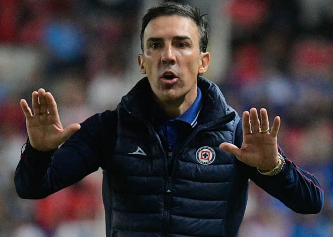 Cruz Azul de Vicente Sánchez empató 0-0 y define en casa