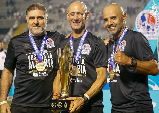 Eduardo Espinel, campeón con Olimpia: “En cuatro meses viví algo que jamás imaginé”